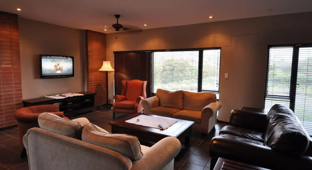 Leriba Coastal Golf Lodge, Забронировать Отель Стангер Lower Tugela