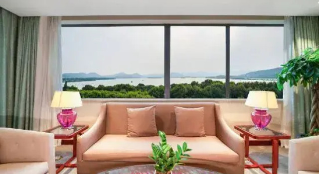Люкс с видом на озеро Lakeview Hotel Hangzhou