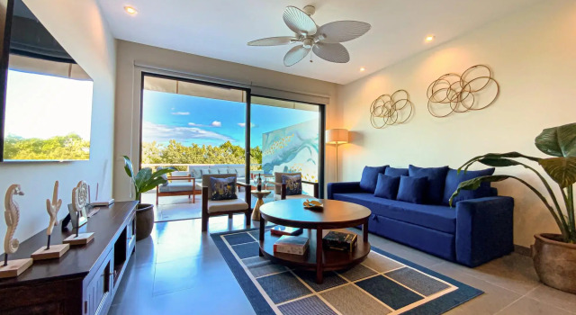 Spectacular & Luxurious Apartment Playa del Carmen Rooftop Pool, Golf Course & Tennis Court