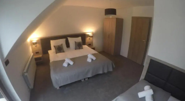 Трёхместный номер Standard с балконом Silver Residence