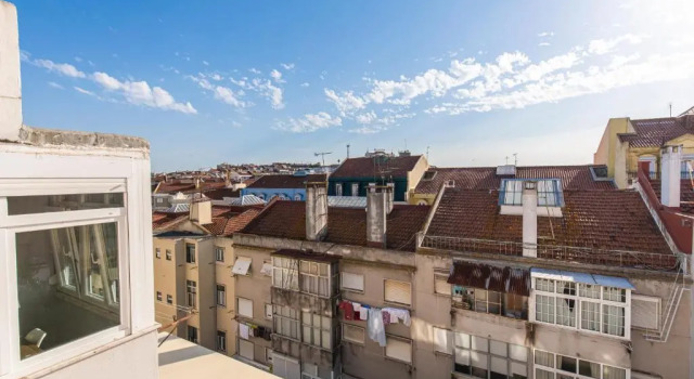 LovelyStay - Sunny 1BDR Apartment W/Terrace