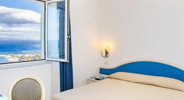 Двухместный номер Standard с видом на море Hotel Gran Paradiso
