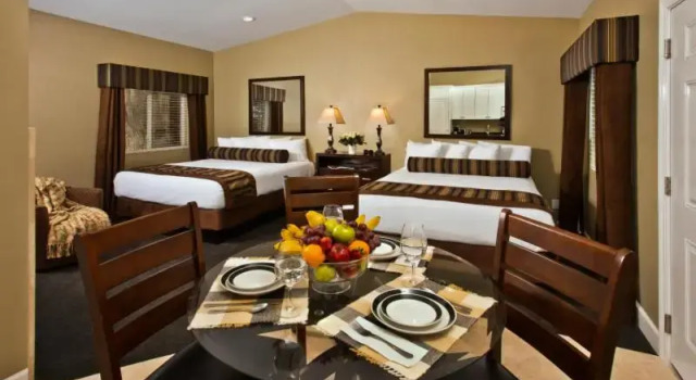 Студия Deluxe Monterey Peninsula Inn