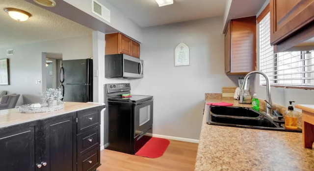 Апартаменты с 2 комнатами 1 Mi to Museum: Pet-friendly Prescott Condo