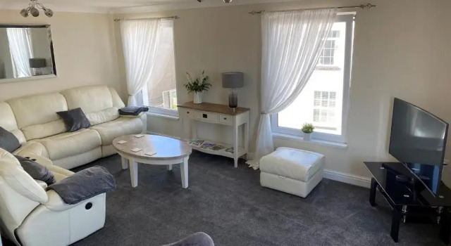 Eastcliffe Penthouse, 2 beds & bathrooms with parking, Забронировать Отель Отели Клиторпс с парковкой, рядом с Parkway Cinema, Cleethorpes, Парковка