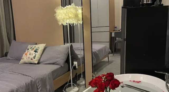 Unite StayCation Le Van Sy