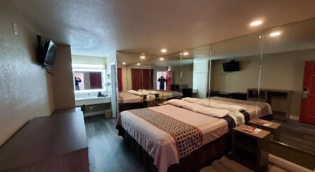 Номер Standard River Inn Motel
