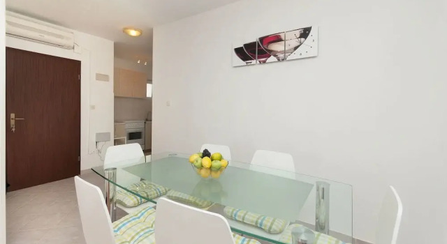 Apartments Anka, Rezerwuj Apartament Hotele w Split-Dalmatia County z parkingiem, Parking