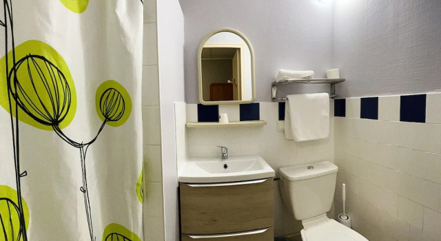 Номер Economy Hôtel Le Petit Logis Chambres Confort climatisées
