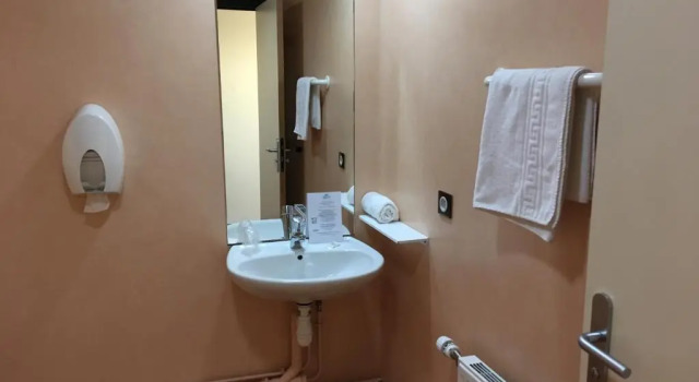 Трёхместный номер Standard Auberge de jeunesse LEscale