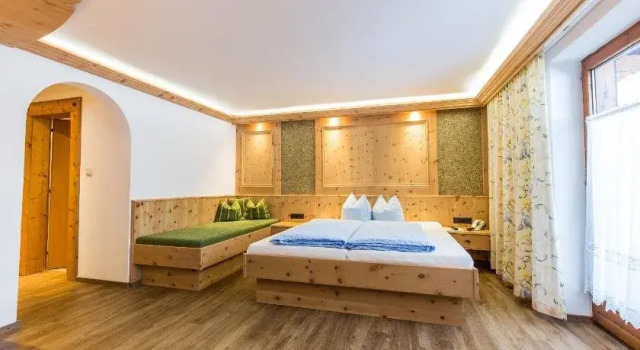 Haus Waldesruh, Prenota Hotel Hotel a Tirolo con parcheggio, Parcheggio