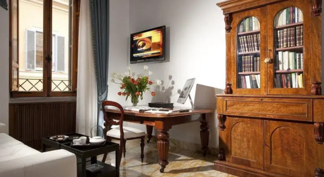Suite della Vite Guest House, Забронировать Гостевой дом Спанья Рим, рядом с Посольство США в Риме