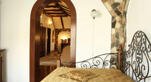 Апартаменты Hunter Prince Castle Hotel