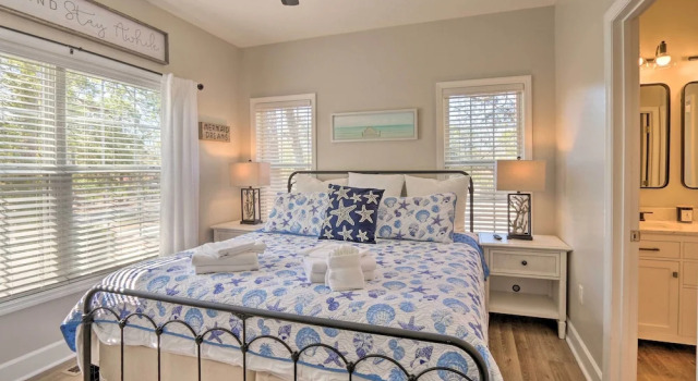 Steps to Sand: Hilton Head Retreat w/ Pool Access!, Забронировать Апартаменты/квартира Апартаменты Южной Каролины, Апартаменты/квартира