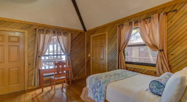 Номер Deluxe Anthonys Key Resort