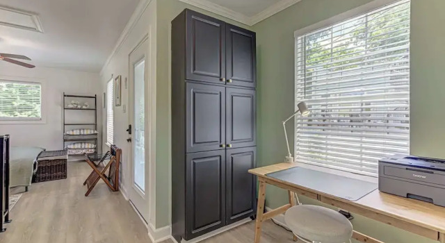 Garden Home Walkable to East Austin Eateries, Забронировать Отель Отели Остина 4 звезды, рядом с Lady Bird Lake, 4*