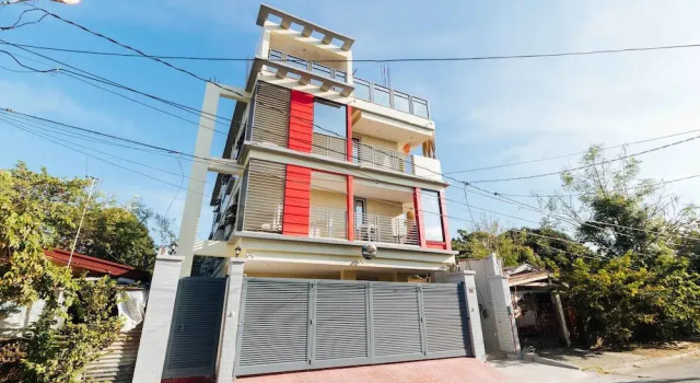 RedDoorz Plus @ Ruby Las Pinas Weekly Stay