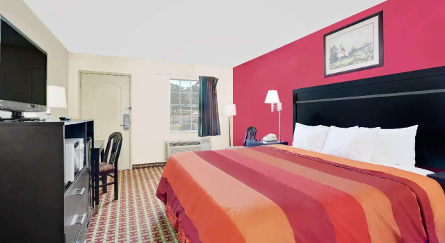 Двухместный номер Standard Days Inn by Wyndham Savannah