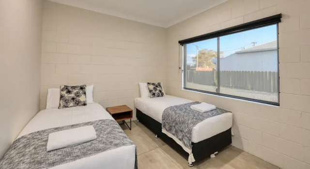 Апартаменты Executive Castlereagh Lodge Motel
