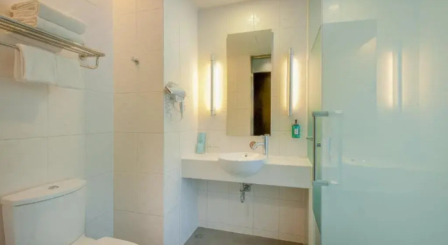 Двухместный номер Standard с видом на город Holiday Inn Express Taichung Park by IHG