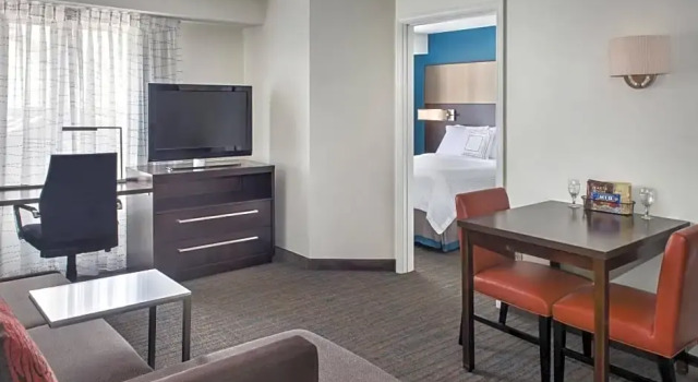 Четырёхместный люкс с 2 комнатами Residence Inn Pittsburgh Cranberry Township