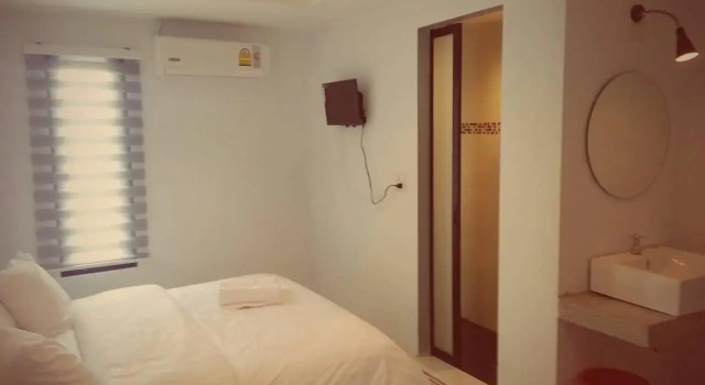 Номер Economy Rin GuestHouse Pracharak RD