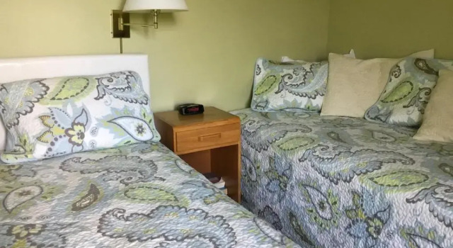 Трёхместный номер Standard Auberge Beausejour