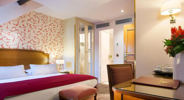 Hotel Queen Mary Paris