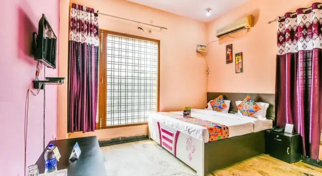 FabHotel Casa Meera Boutique