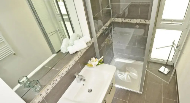 Апартаменты Villa Lena mit Fahrstuhl und Bäcker im Haus, direkt an der Flaniermeile