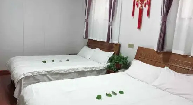 Люкс Luzhou 37 Degree Inn