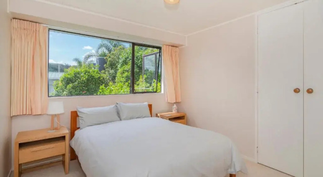 Treasure on Chestnut - Tairua Holiday Home, Rezerwuj Hotel Tairua 