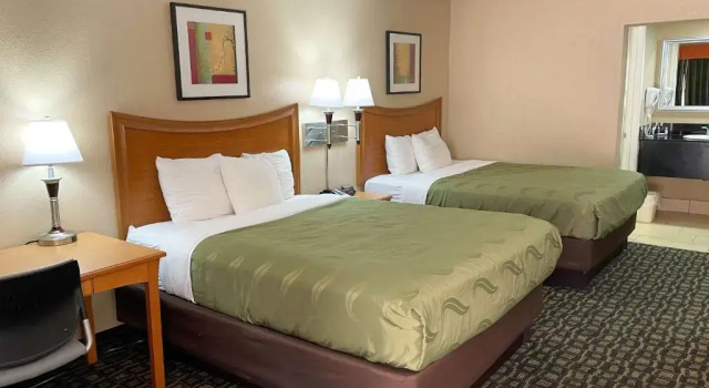 Четырёхместный номер Standard Studio 6 Suites North Richland Hills TX