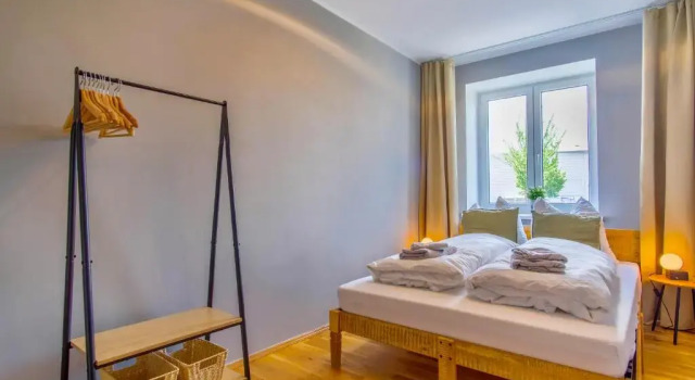 4-Room Luxury Apartment - close to Central Station, free parking, kitchen, Book Apartment Leipzig Saxony