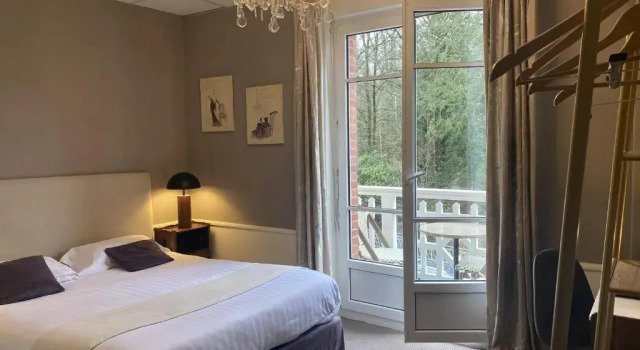 Номер Comfort BRIT HOTEL & SPA Le Roc au Chien