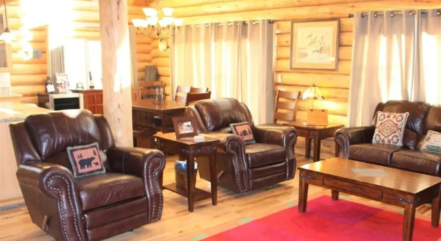 Village Log Home, Book Hotel June Lake Mammoth