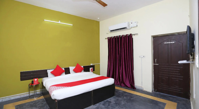 OYO 22660 U B Resort, Забронировать Курортный отель Курортные отели Мератх, Курортный отель