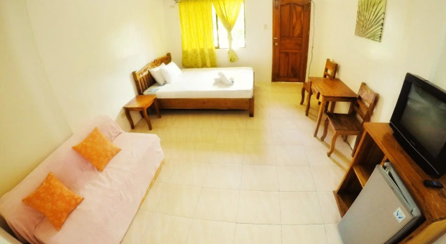 FIESTA HAUS RESORT, Prenota Resort Station 1 