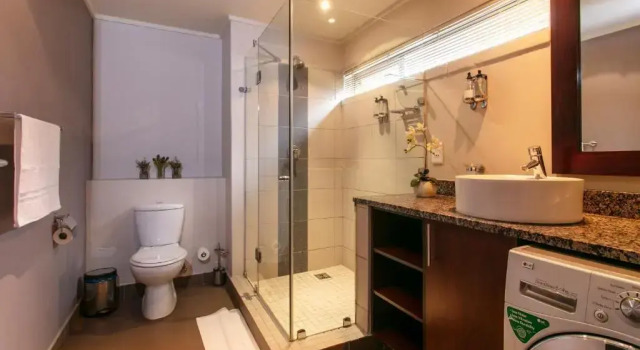 Студия Superior Absolute Farenden Apartments