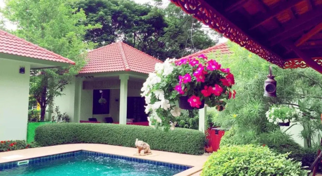 September Inn Villa, Забронировать Вилла Коттеджи Северного Таиланда, Коттедж