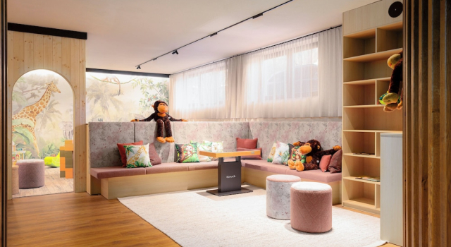 Carpe Solem Kaprun Hotel 4-Sterne-Superior by ALPS RESORTS, Забронировать Апартаменты/квартира Отели Капрун с завтраком, рядом с Электростанция Тауэрн, Завтраки