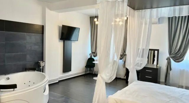 Splendor Boutique Pitesti, Забронировать Бутик-отель Отели Арджеш с парковкой, Парковка