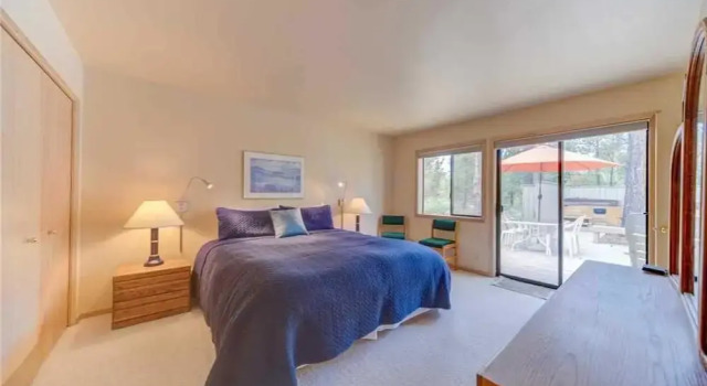 Yankee Mountain Lane 8, Rezerwuj Hotel Hotele w Sunriver z parkingiem, Parking
