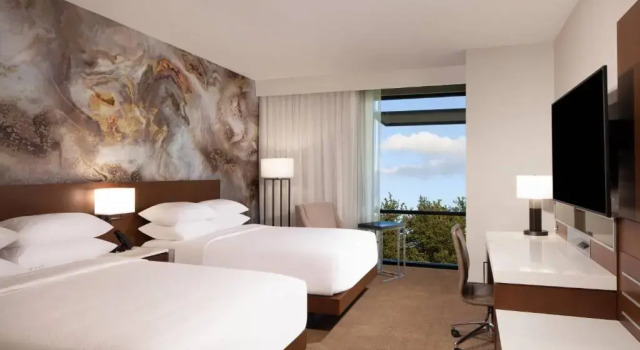 Четырёхместный номер Standard Delta Hotels by Marriott Dallas Southlake