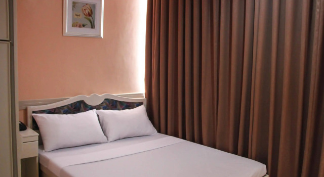 Dolores Hotel, Prenota Hotel Hotel a Mindanao con parcheggio, Parcheggio