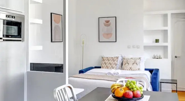 Апартаменты Bright 1BR by Palais Garnier