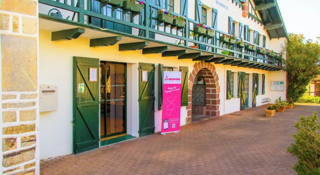 Azureva Club Hendaye, Забронировать Курортный отель Отели Андай с парковкой, рядом с Plage des Deux Jumeaux, Парковка