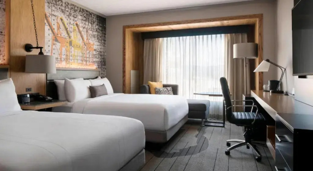 Четырёхместный номер Standard Oakland Marriott City Center