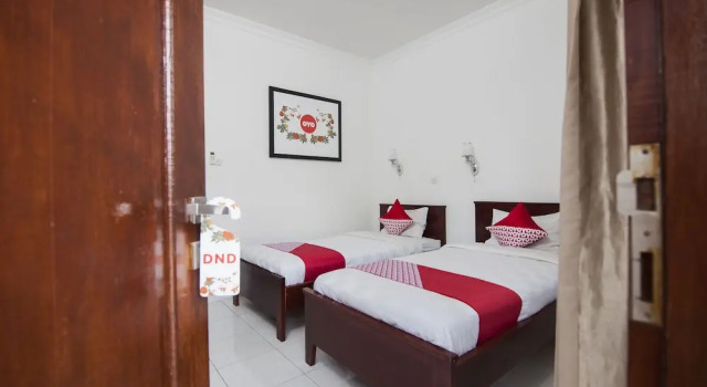Люкс Standard OYO 796 Penginapan Fergael