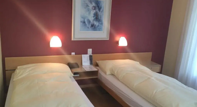 Hotel Rössli, Buchen Sie Hotel Allschwil 